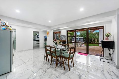 Photo of property in 214a Edmonton Road, Te Atatu South, Auckland, 0610