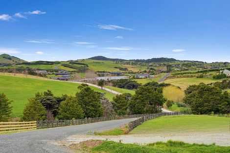 Photo of property in 576c Barrier View Road, Mangawhai, 0573