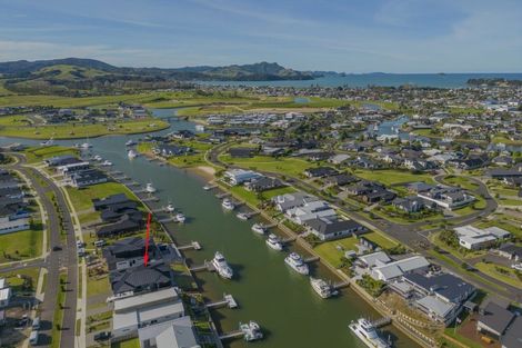 Photo of property in 35 Awatea Drive, Whitianga, 3510