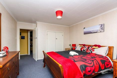 Photo of property in 3 Ranfurly Street, Frankleigh Park, New Plymouth, 4310