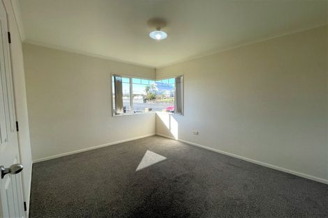 Photo of property in 332a Devon Street West, New Plymouth, 4310
