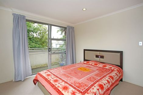 Photo of property in 15 The Track, Takanini, 2112