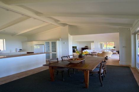 Photo of property in 389 Ocean Beach Road, Ocean Beach, Waimarama, 4294