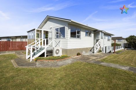 Photo of property in 15 Outram Grove, Kelson, Lower Hutt, 5010
