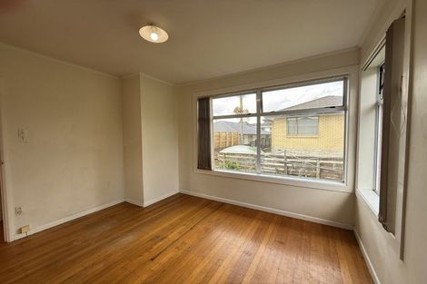 Photo of property in 12d Dawn Place, Te Atatu South, Auckland, 0610