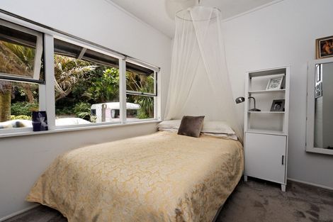 Photo of property in 54 Beach Valley Road, Piha, New Lynn, 0772