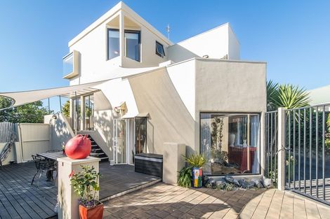 Photo of property in 377 Kapiti Road, Paraparaumu Beach, Paraparaumu, 5032