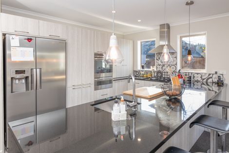 Photo of property in 136 Rothesay Road, Parklands, Christchurch, 8083