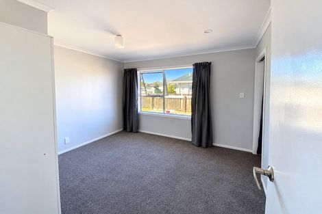 Photo of property in 12 Camellia Avenue, Bell Block, New Plymouth, 4312