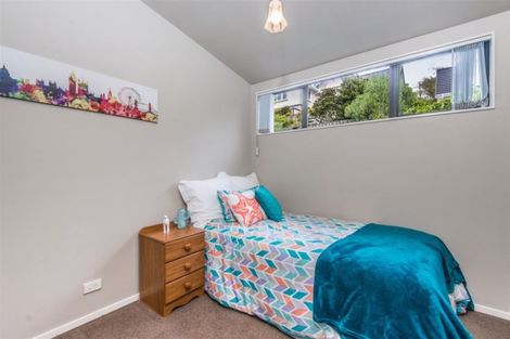 Photo of property in 6 Kamla Way, Khandallah, Wellington, 6035