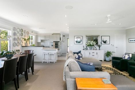 Photo of property in 86 Rokino Road, Hilltop, Taupo, 3330