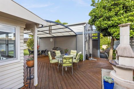 Photo of property in 11 Bowling Road, Greenmeadows, Napier, 4112