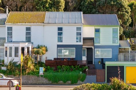 Photo of property in 2/104 Owhiro Bay Parade, Owhiro Bay, Wellington, 6023