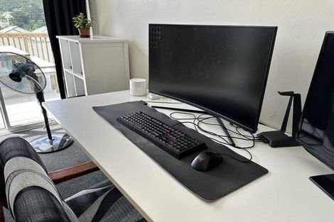 Photo of property in 39 Aniseed Grove, Timberlea, Upper Hutt, 5018