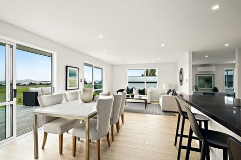 Photo of property in 20 Waititiro Rise, Stanmore Bay, Whangaparaoa, 0932