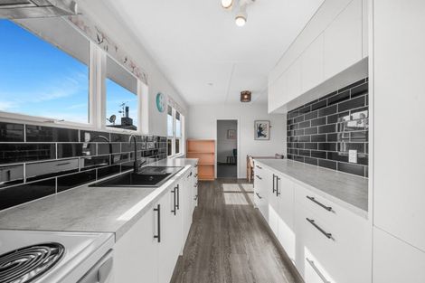 Photo of property in 32 Daniell Street, Solway, Masterton, 5810
