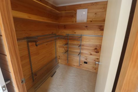 Photo of property in 28 Okura River Road, Okura, Albany, 0792