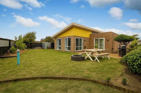 Photo of property in 53 Forest Drive, Parklands, Christchurch, 8083