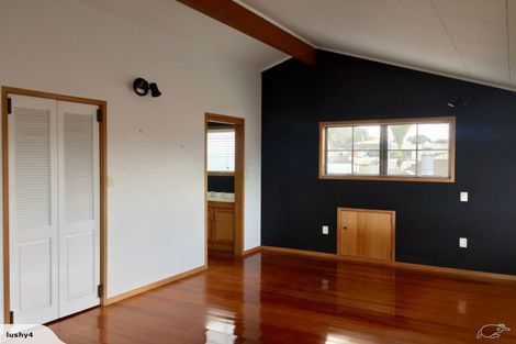 Photo of property in 2/2 Wolfe Street, Regent, Whangarei, 0112