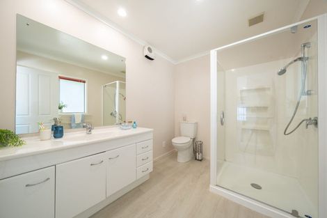 Photo of property in 4 Handly Grove, Churton Park, Wellington, 6037