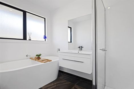 Photo of property in 45 Mcquillan Avenue, Woodend, 7610