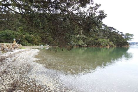 Photo of property in 16 Major Bridge Drive, Russell, 0272