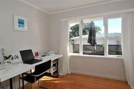 Photo of property in 1 Pine Ridge Terrace, Hauraki, Auckland, 0622