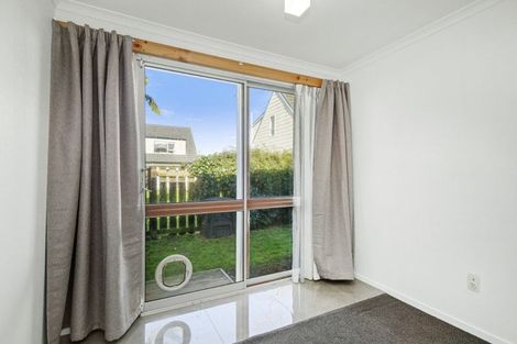 Photo of property in 2/16a Ranfurly Street, Trentham, Upper Hutt, 5018