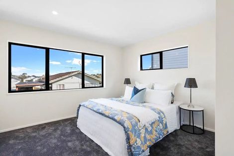 Photo of property in 29b West Harbour Drive, West Harbour, Auckland, 0618