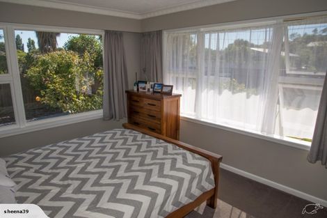 Photo of property in 16 Lascelles Street, Saint Martins, Christchurch, 8022