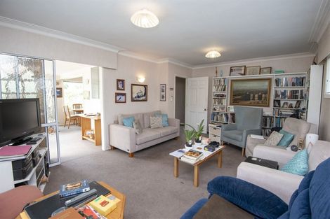 Photo of property in 41 Beechdale Crescent, Pakuranga Heights, Auckland, 2010