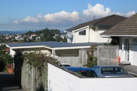 Photo of property in 2/375 East Coast Road, Mairangi Bay, Auckland, 0630