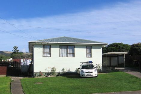 Photo of property in 126 Te Pene Avenue, Titahi Bay, Porirua, 5022
