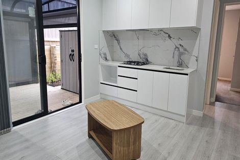 Photo of property in 5 Kate Duncan Drive, Swanson, Auckland, 0614