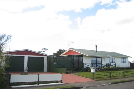 Photo of property in 1a Oldfield Place, Bulls, 4818