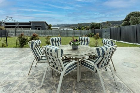 Photo of property in 140 North Shore Road, Eskdale, Napier, 4182