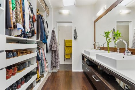 Photo of property in 2/7 Sentinel Road, Herne Bay, Auckland, 1011