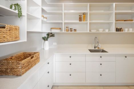 Photo of property in 129 Saint Kilda Road, Cambridge, 3434