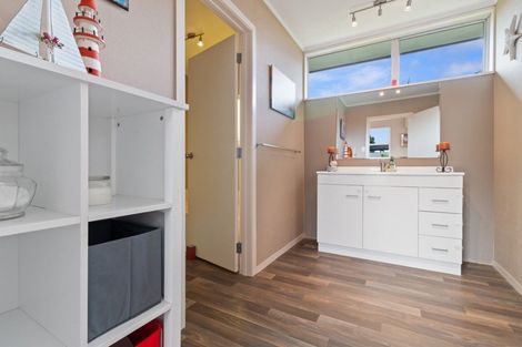 Photo of property in 2 Fencourt Crescent, Katikati, 3129