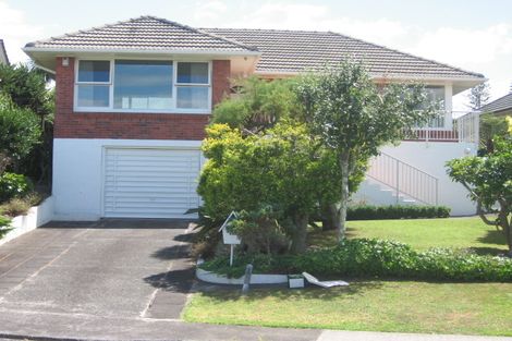 Photo of property in 19 Fowler Street, Northcote, Auckland, 0627