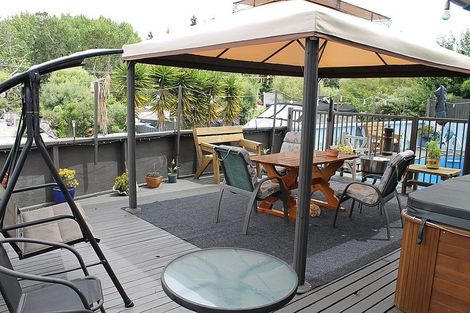 Photo of property in 27 Hurndall Street East, Maungaturoto, 0520