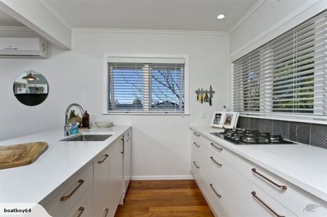 Photo of property in 1/16a Belmont Terrace, Milford, Auckland, 0620