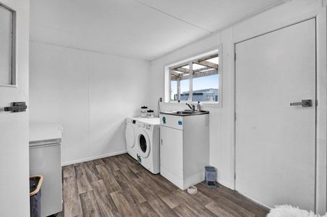 Photo of property in 135 Turuturu Road, Hawera, 4674