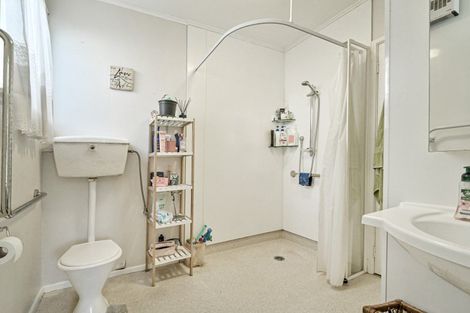 Photo of property in 1/704 Terrace Road, Parkvale, Hastings, 4122