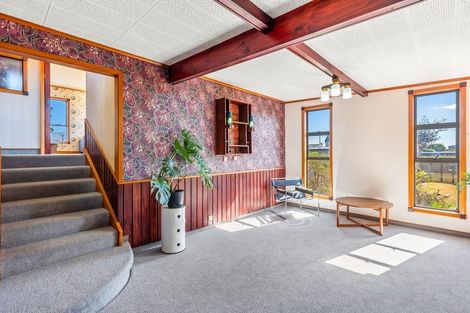 Photo of property in 6 Toi Street, Otaki Beach, Otaki, 5512