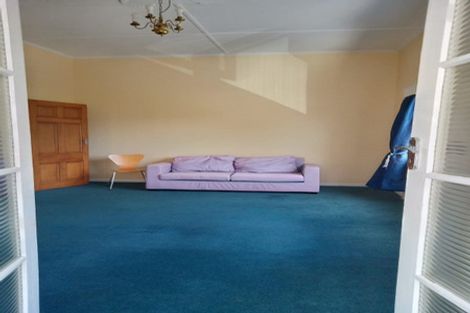 Photo of property in 5 Claremont Grove, Mount Victoria, Wellington, 6011