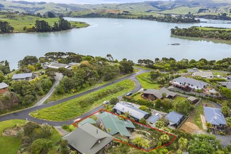 Photo of property in 13 Tutchen Avenue, Raglan, 3225