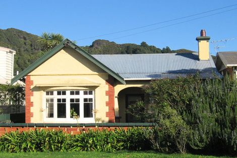 Photo of property in 25 Kauri Street, Eastbourne, Lower Hutt, 5013
