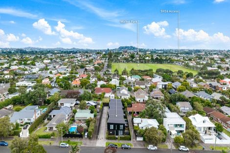 Photo of property in 18b St Michaels Avenue, Point Chevalier, Auckland, 1022