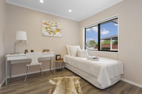 Photo of property in 22 Whitford Place, Rototuna North, Hamilton, 3210